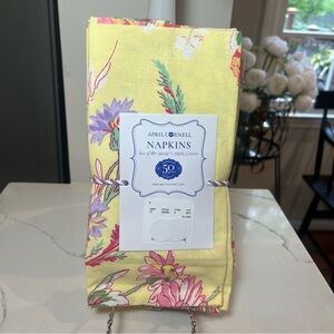 April Cornell WILDFLOWERS Yellow Napkins Set/10
16”x16” Spring Daisy NWT